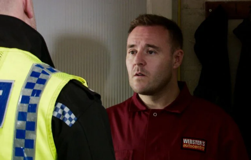 Coronation Street confirms exit for Tyrone Dobbs actor Alan Halsall following knee surgery